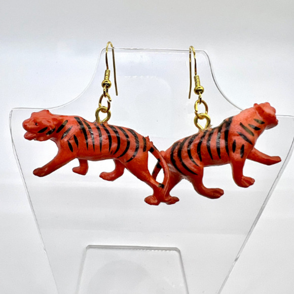 Tiger Earrings - Animal Earrings - Zoo Earrings - Teacher Earrings - Picture 5 of 9